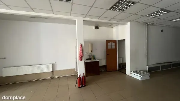 Lokal 370 m2 w centrum Zwolenia woj. mazowieckie. — zdjęcie 5