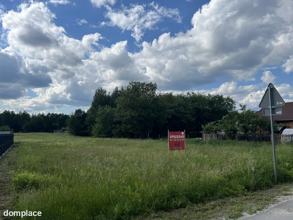 Działka 0,45 ha Uściąż 5 km od Kazimierza Dolnego.