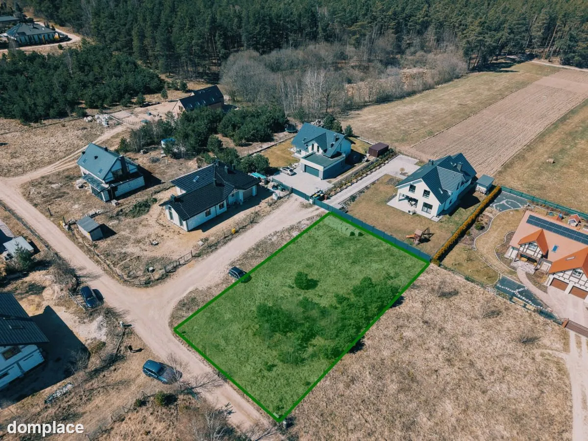 Kształtna płaska działa budowlana w Sulminie — zdjęcie 6