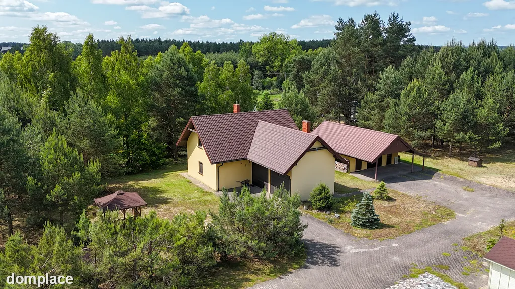 Bukowce | Kompleks domów z basenem