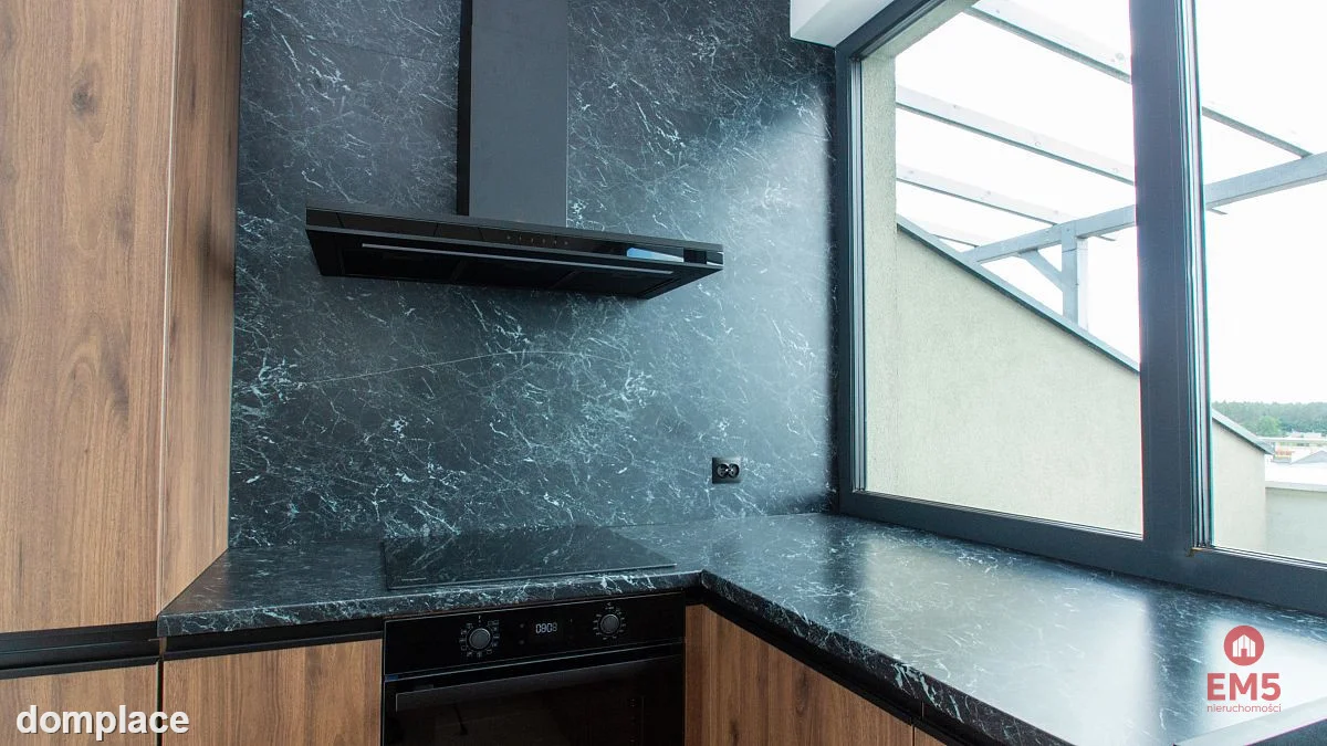 Nowoczesny Apartament 112 m² z Tarasami i Widokiem — zdjęcie 3