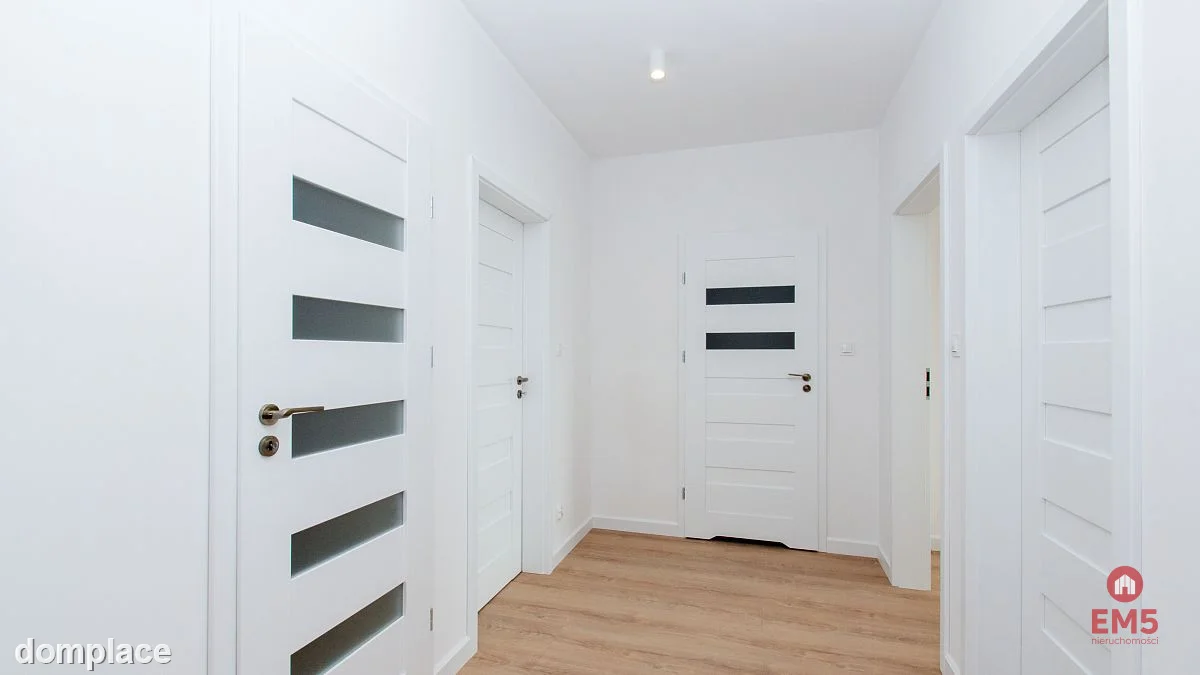 Nowoczesny Apartament 112 m² z Tarasami i Widokiem — zdjęcie 9