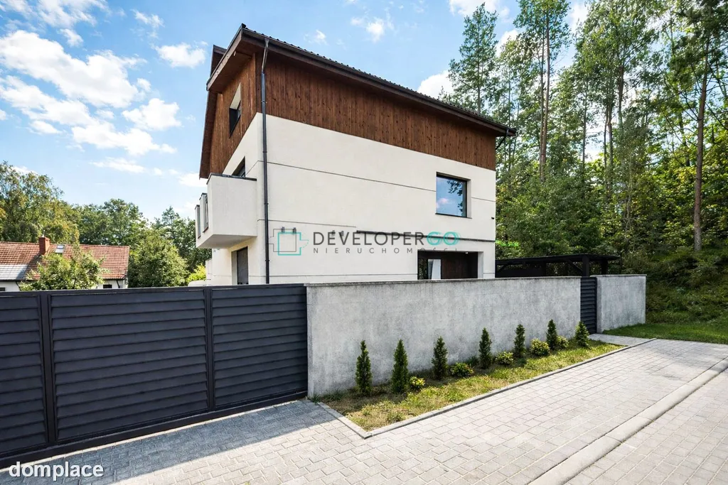 Apartament 300 m² pod lasem z miejscem na gabinet