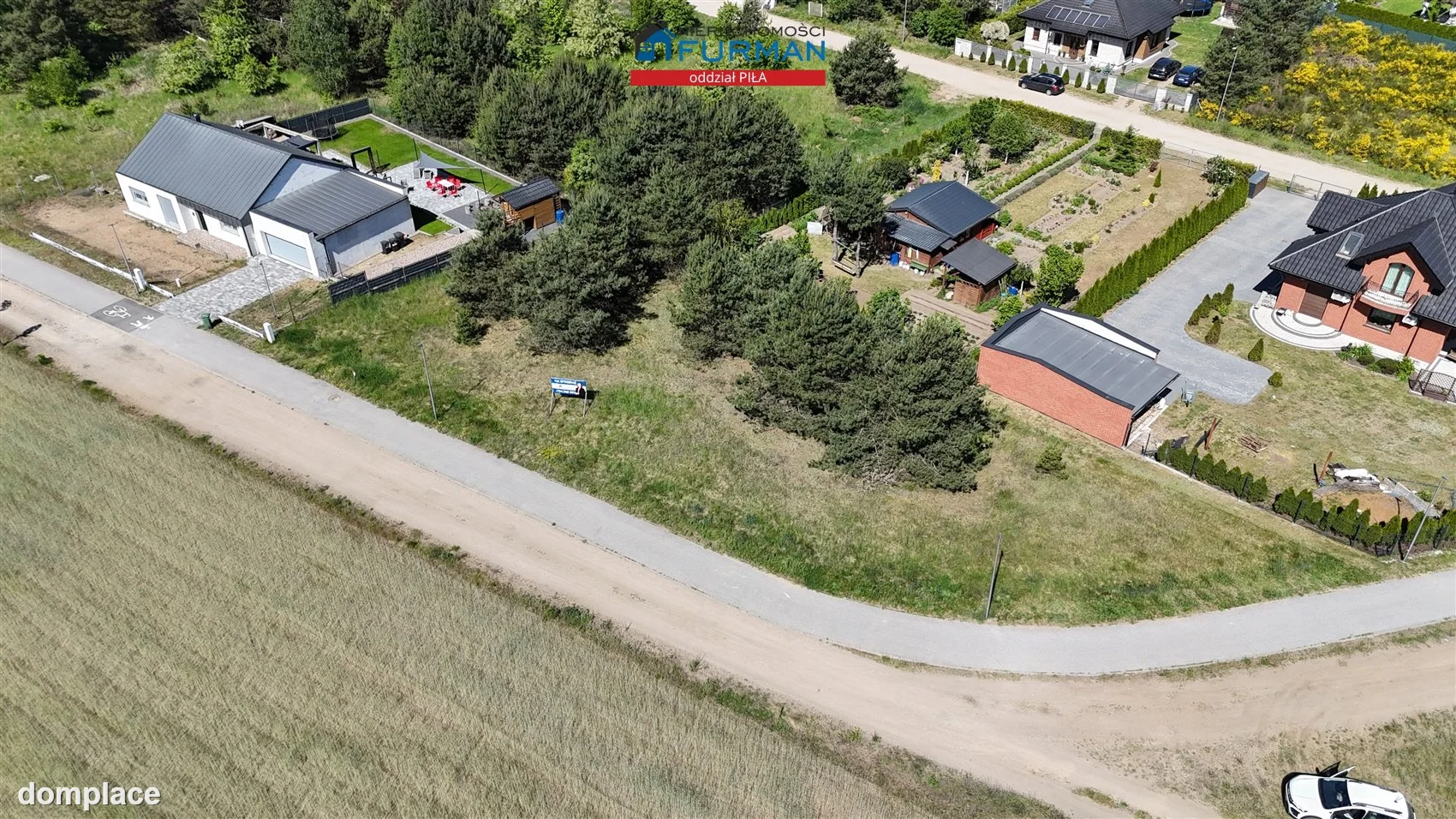 Działka — Dobrzyca