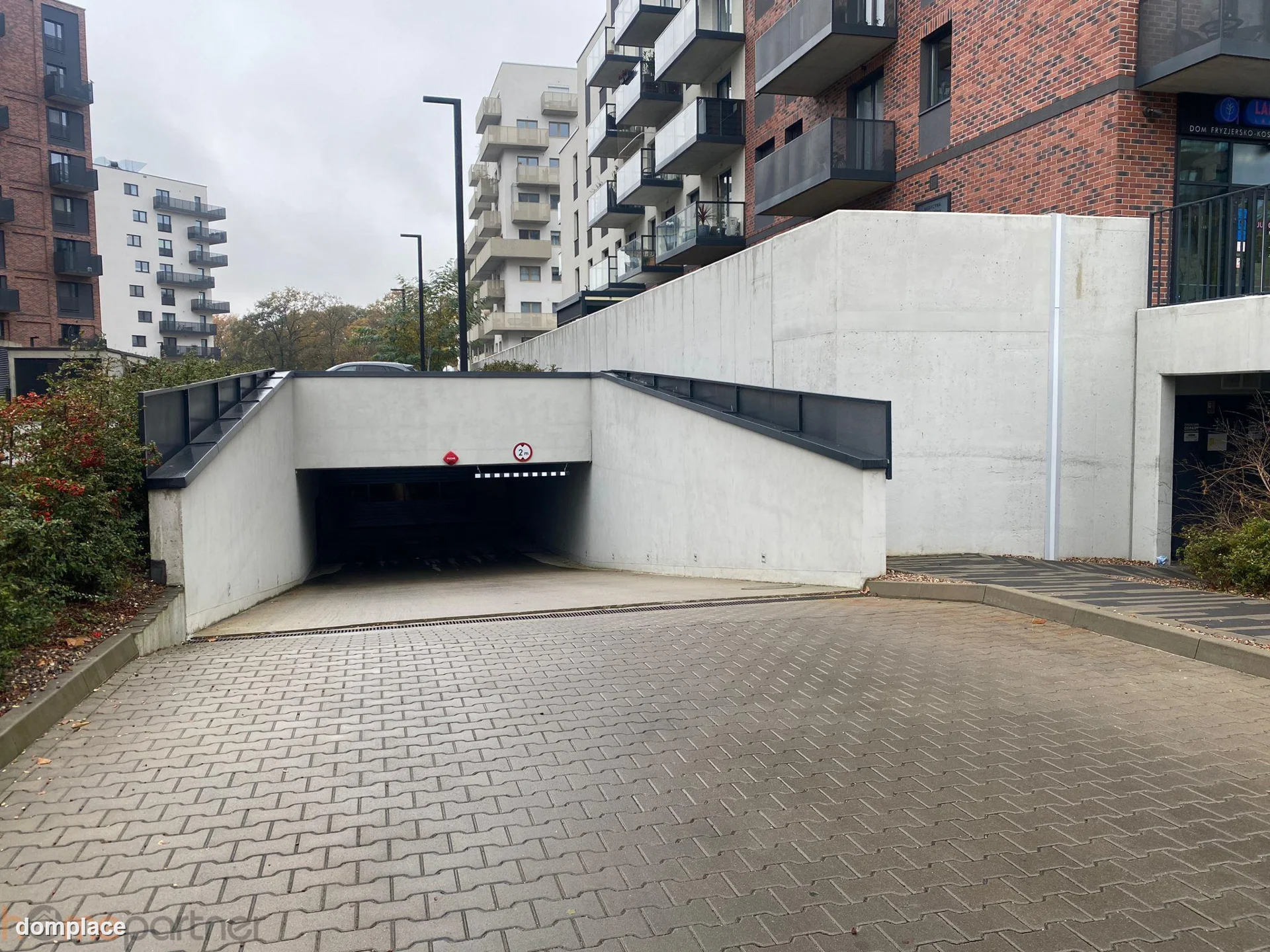 Garaż — Wrocław, Stare Miasto — zdjęcie 4
