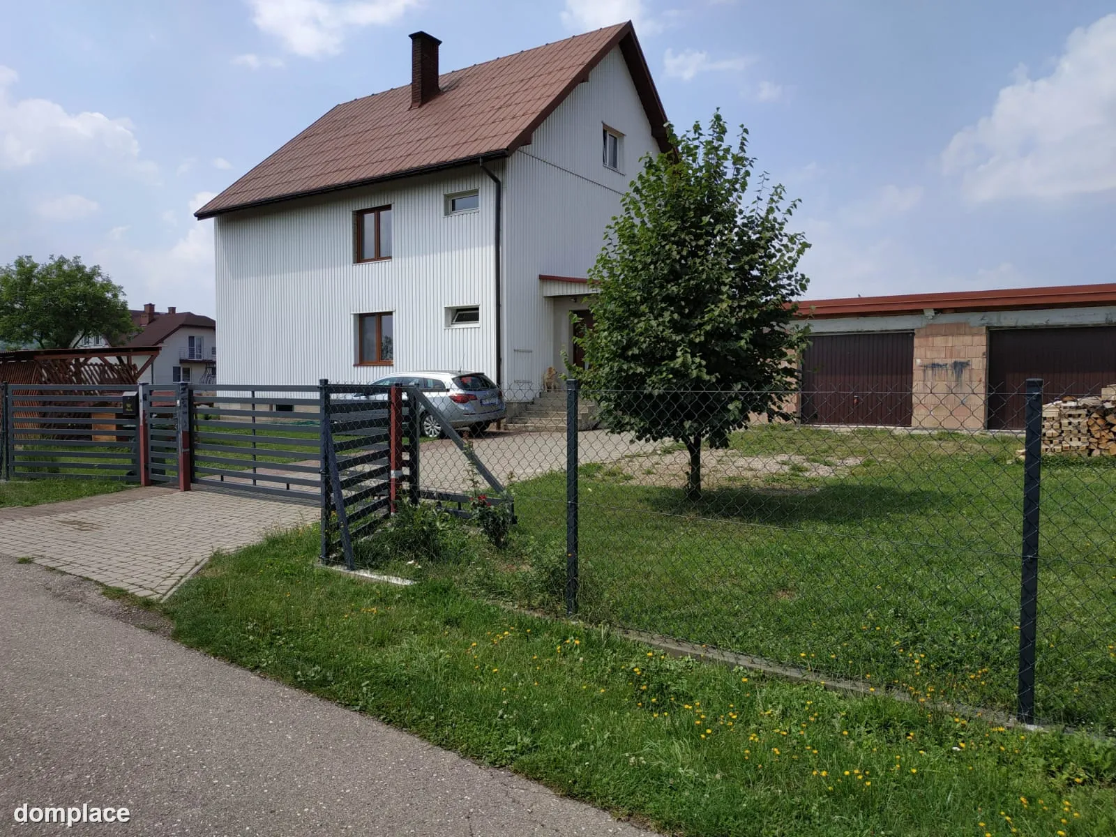 Dom 210 mkw - 2mieszkania + 2 pojedynki — zdjęcie 6