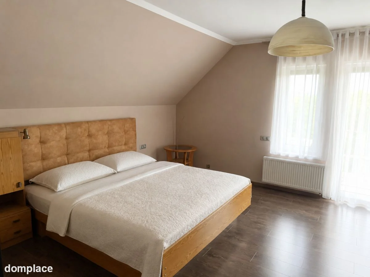 Rodzinny dom z ogrodem, garażem i fotowoltaiką . — zdjęcie 14
