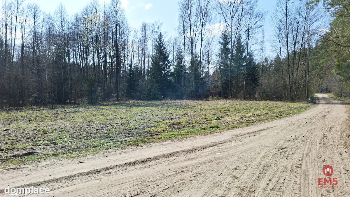 Działka budowlana pod lasem. 1085 m2 — zdjęcie 6
