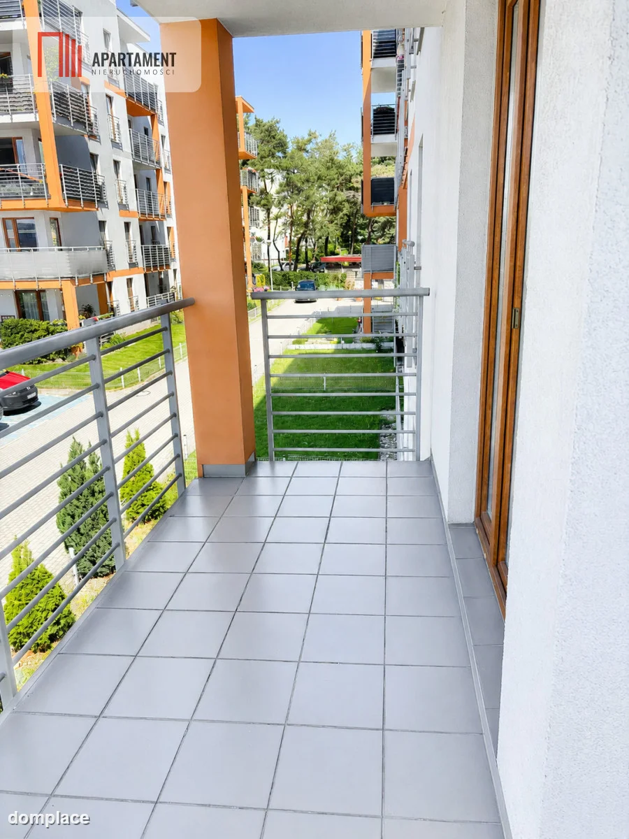 72m2, 3 pokoje, balkon, hala garażowa — zdjęcie 2