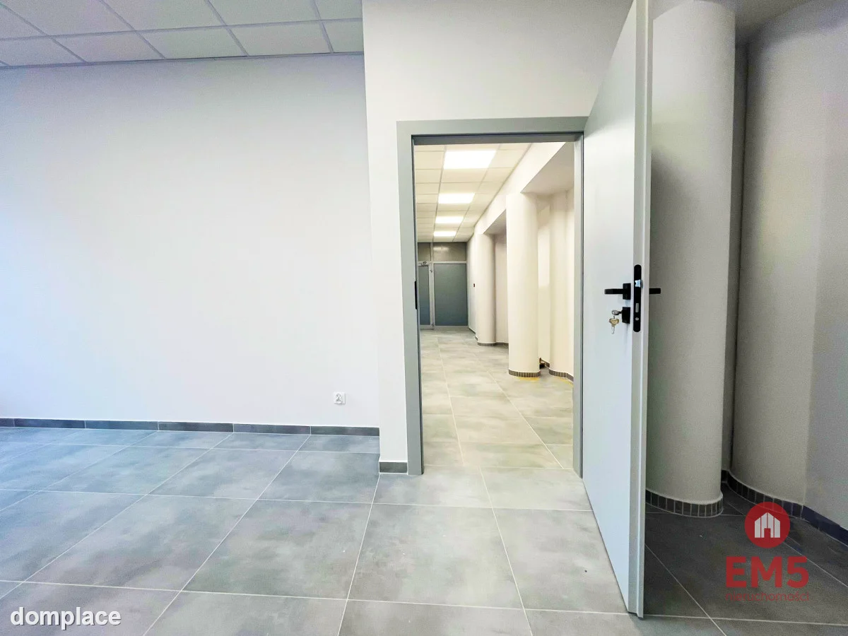 Biura, gabinety w centrum, parter — zdjęcie 9