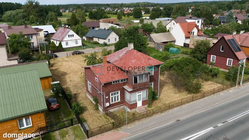 Drewniany dom do remontu, działka 951 m2