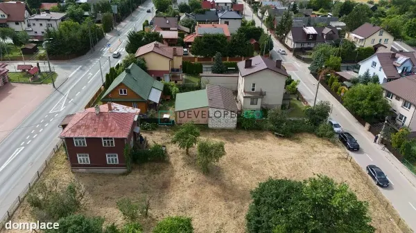 Drewniany dom do remontu, działka 951 m2 — zdjęcie 5