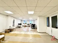 Lokal użytkowy 240 m2 parter — zdjęcie 2