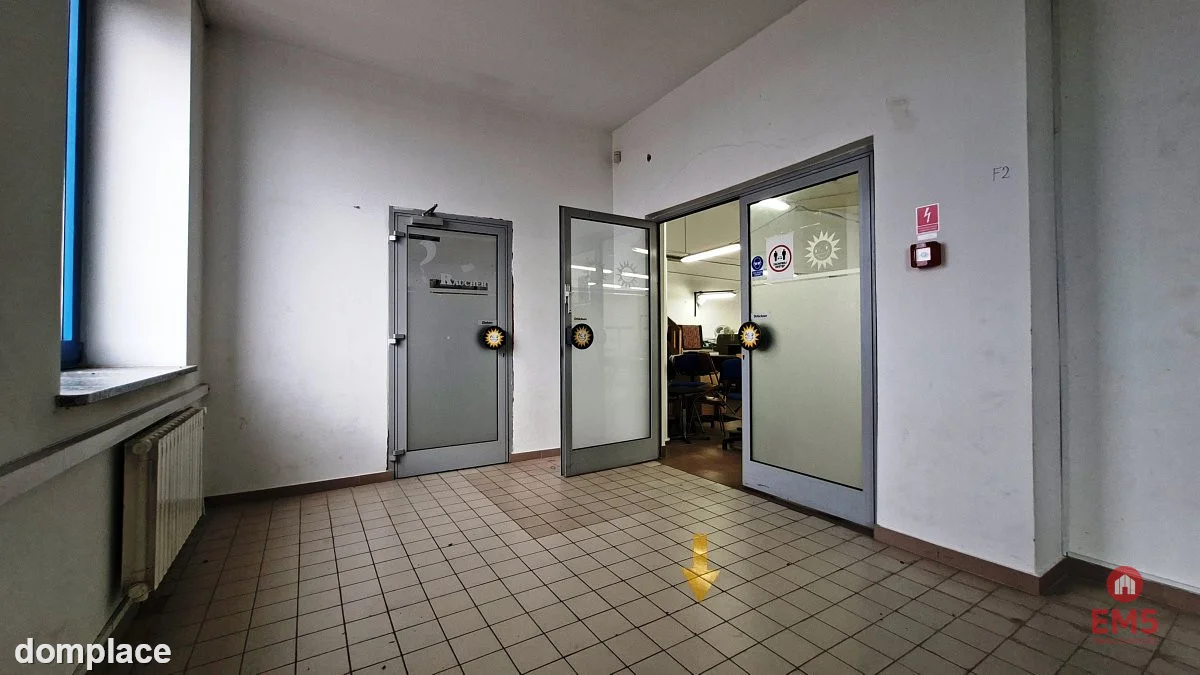 Lokal użytkowy 300 m2 na wynajem — zdjęcie 11