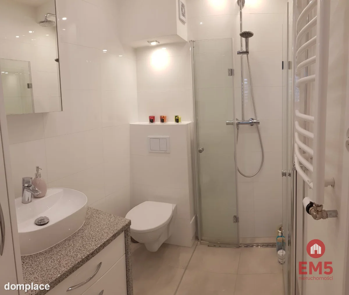 Mieszkanie 52 m² z działką 375 m² i garażem — zdjęcie 5