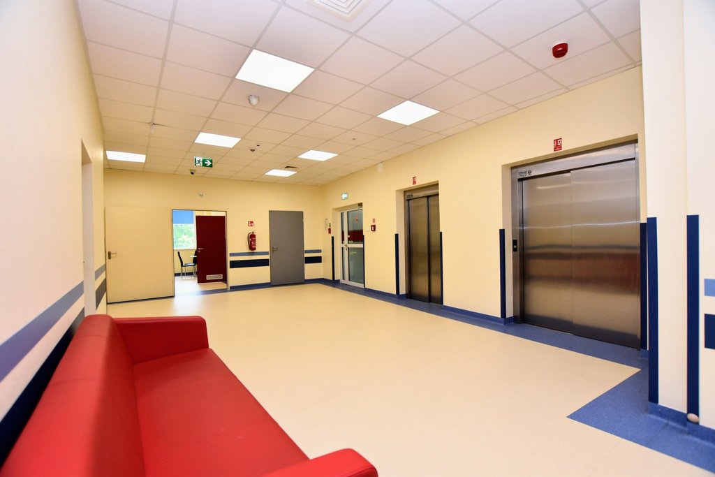 Nowoczesny obiekt komercyjny 1200 m2 podkarpackie