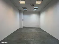 Lokal handlowo-usługowy 16 m2 w centrum — zdjęcie 1