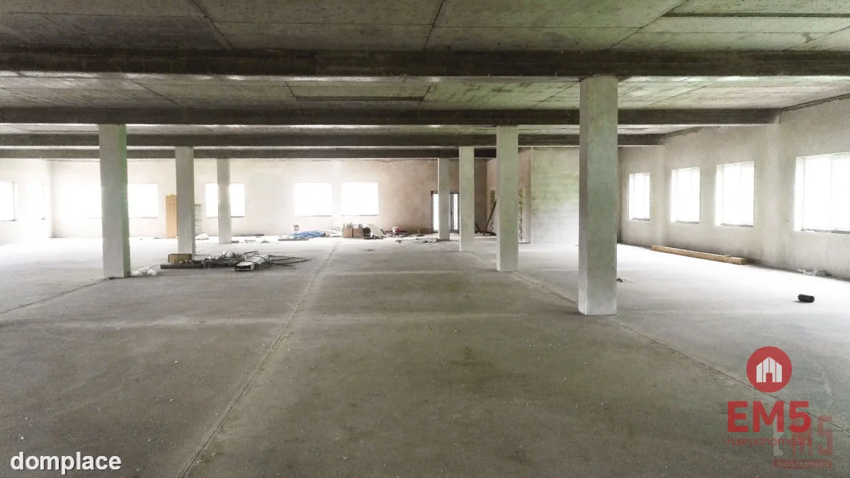 Powierzchnia handlowo-usługowa 1300 m2 — zdjęcie 2