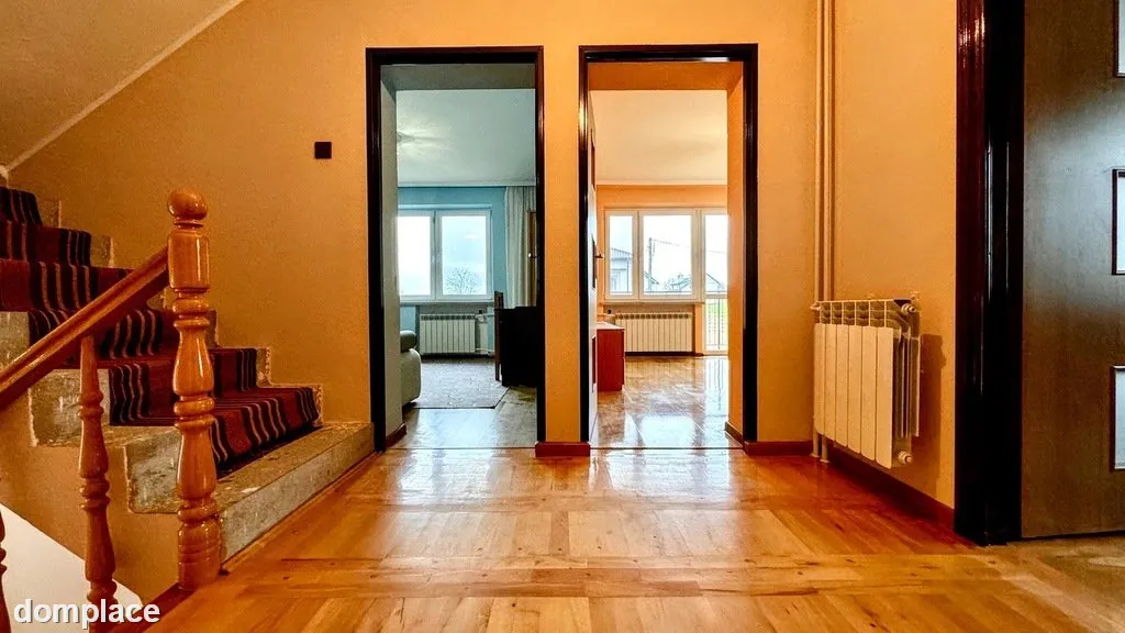 przestronny dom z potencjałem, spokojna okolica — zdjęcie 6