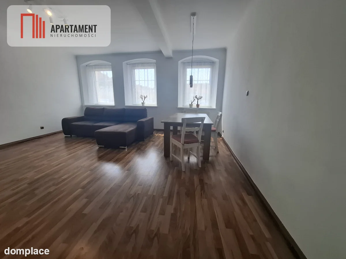 Jasne/65,70 m2/nowy piec/3 pokoje w Rynku — zdjęcie 2