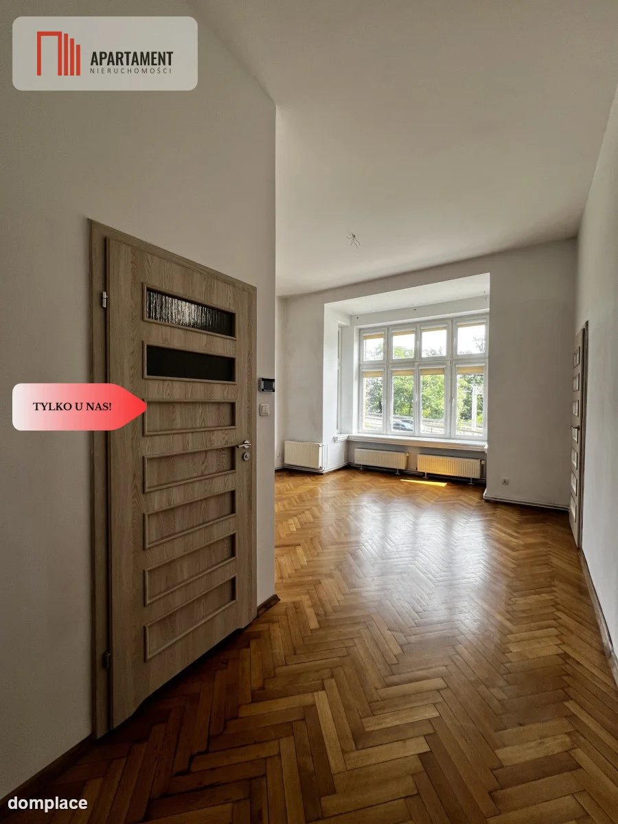 * Ustawna kawalerka 36,7m2 z dużą kuchnią — zdjęcie 2