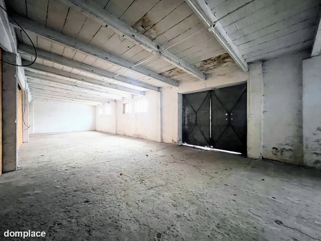 Magazyn na parterze 420 m2, Jasionka — zdjęcie 3