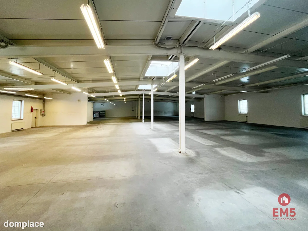 Pow. 1100 m2 przy Parku Handlowym — zdjęcie 4