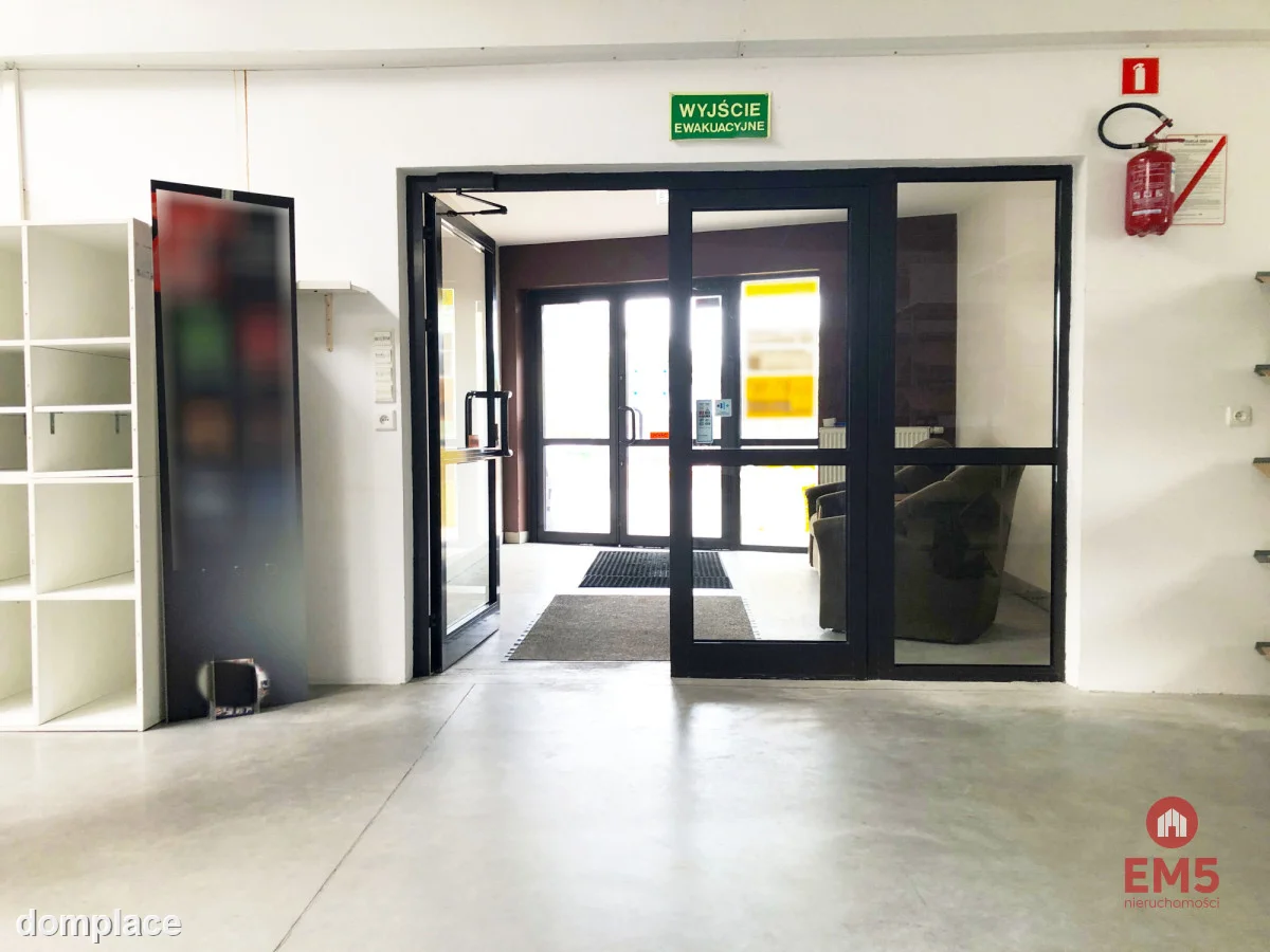 Pow. 1100 m2 przy Parku Handlowym — zdjęcie 9