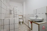Wysoki parter z balkonem — zdjęcie 11