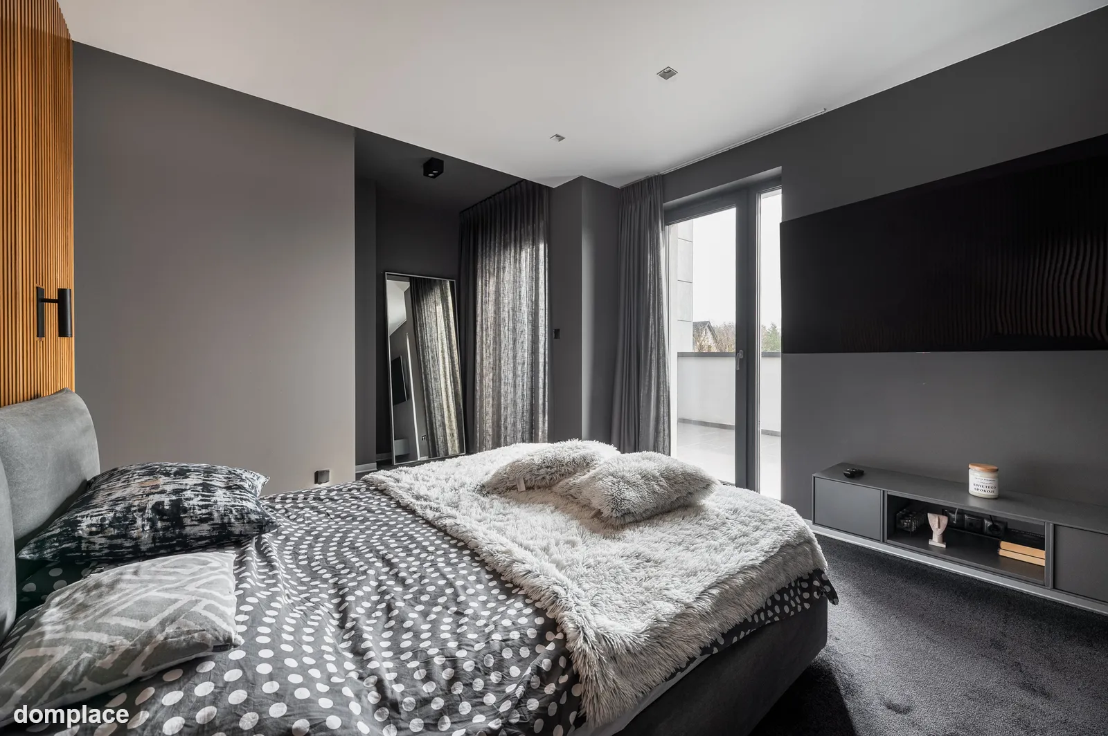 Ekskluzywny apartament wykończony na bogato — zdjęcie 9