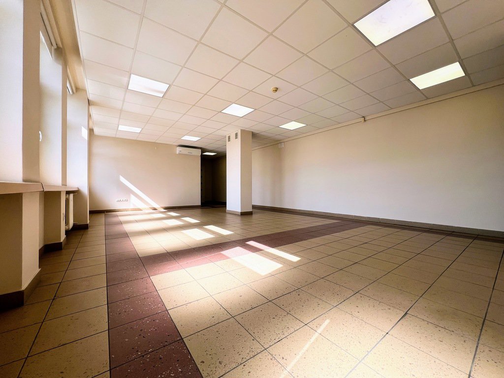 Wysoki parter, klimatyzacja, kuchnia