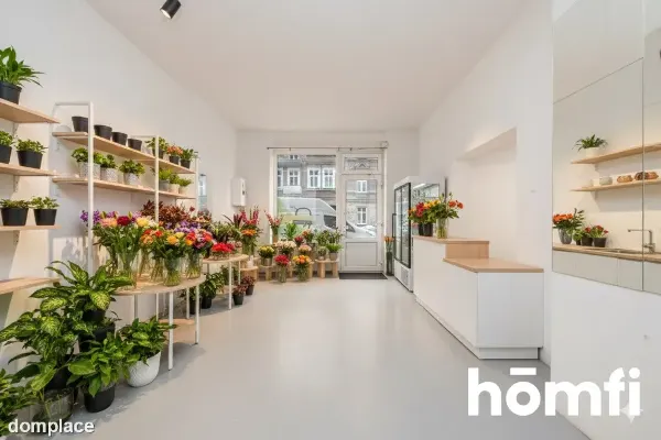 Lokal usługowy z dużą witryną, 53,5 m2 w centrum — zdjęcie 3