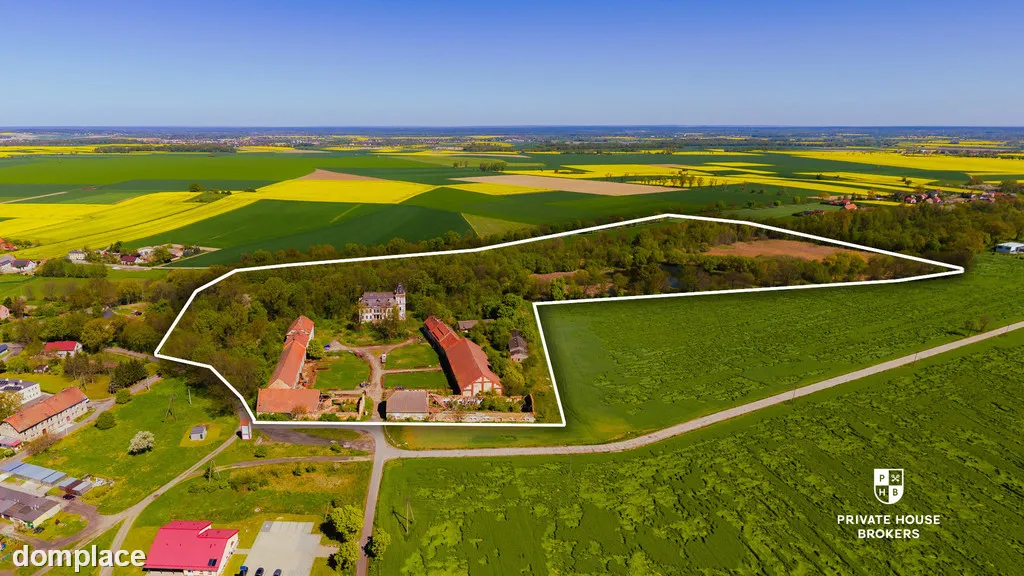 Zespół folwarczno-pałacowy na 17ha gruncie
