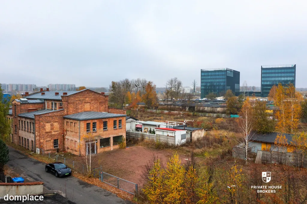 grunt wraz z budynkiem biurowym w centrum Katowic