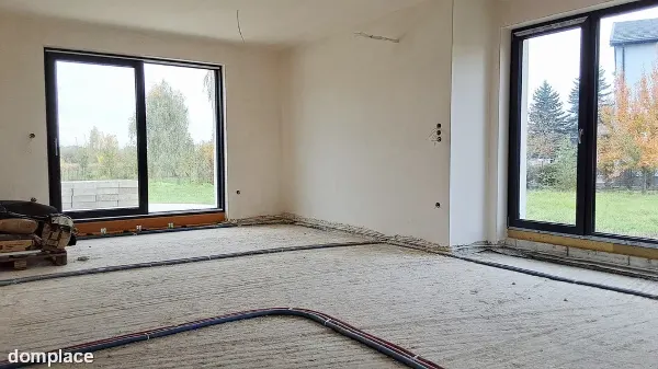 Dom w atrakcyjnej i spokojnej dzielnicy Radomia — zdjęcie 3