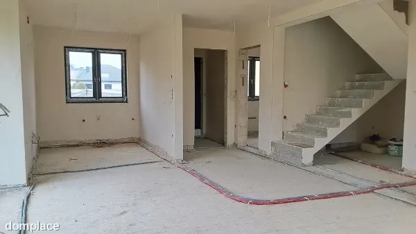 Dom w atrakcyjnej i spokojnej dzielnicy Radomia — zdjęcie 5