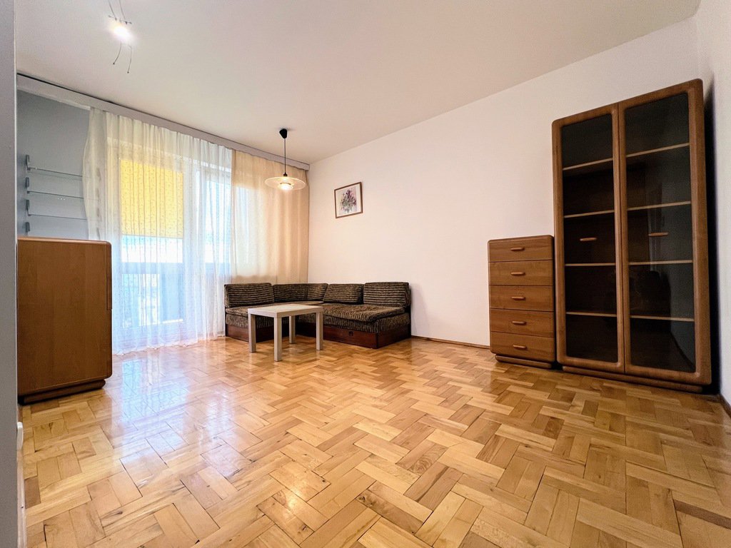 Funkcjonalne, 3 pokoje, osobna kuchnia