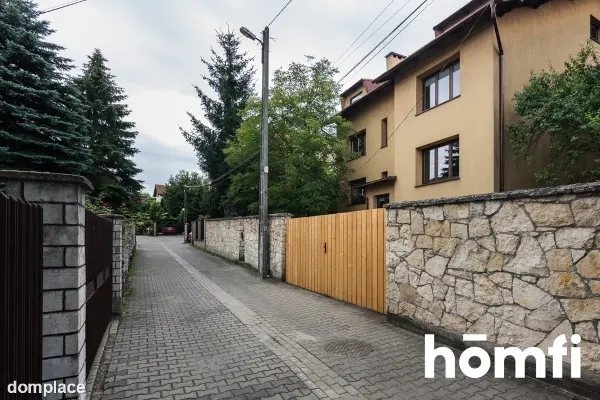 DOM WOLNOSTOJĄCY/ SIEDZIBA FIRMY W KRAKOWIE — zdjęcie 2