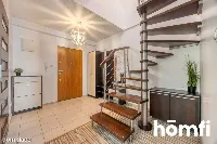 Dwupoziomowe mieszkanie z balkonem i piwnicą — zdjęcie 8