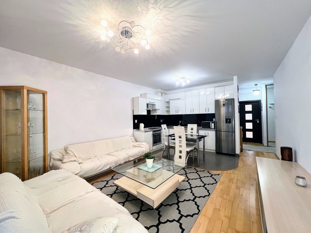 3 pokoje, dwa balkony, wolne od zaraz