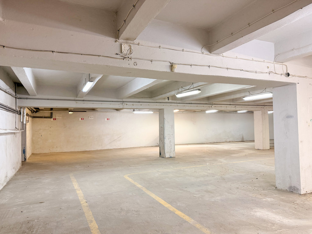 Hala magazynowa z placem dla TIR