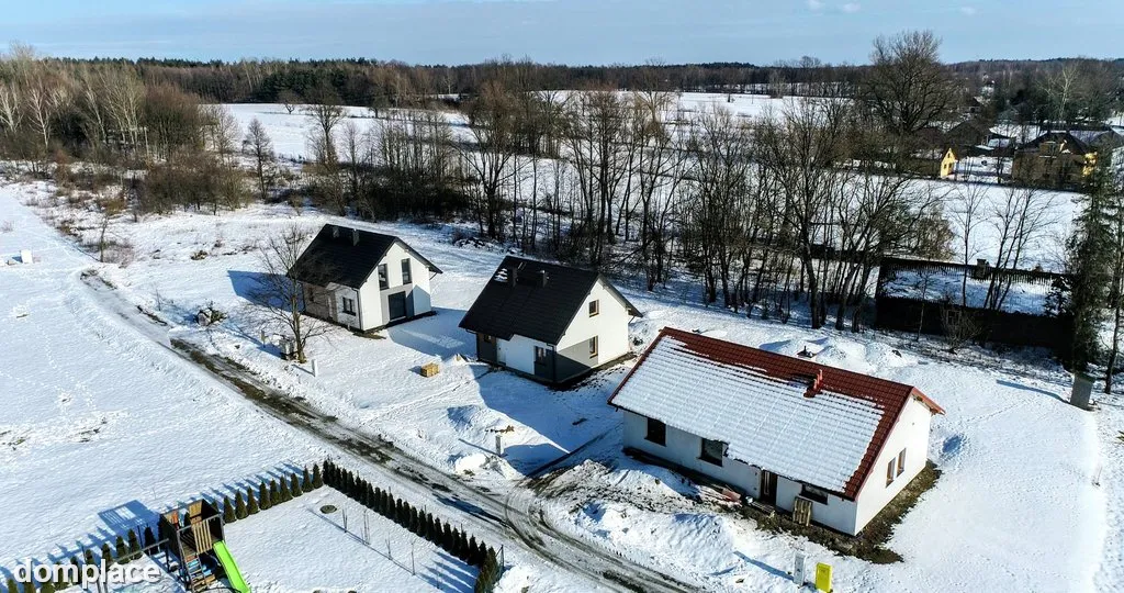 dom z dużymi przeszkleniami i potencjałem — zdjęcie 6