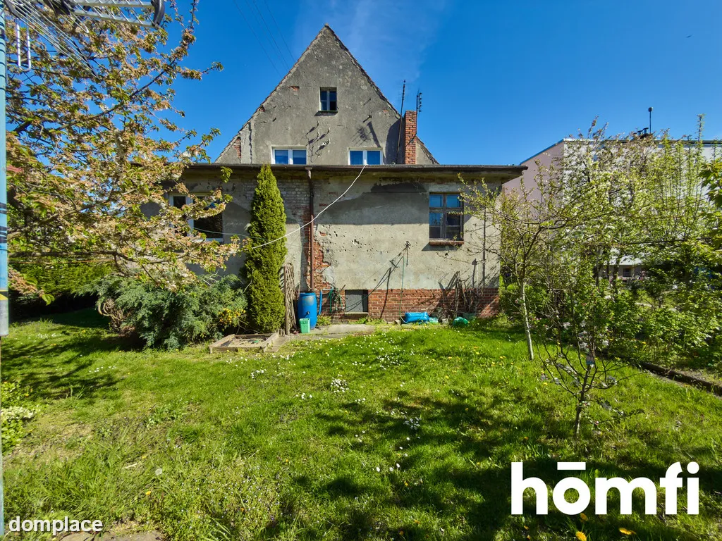 Klecina: Parter 104m² w starej willi + 50% ogrodu