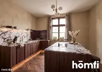 Klecina: Parter 104m² w starej willi + 50% ogrodu — zdjęcie 2