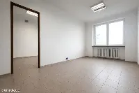 Lokal biurowy na piętrze 2 pokoje — zdjęcie 2