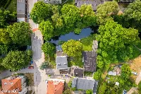 Wolnostojący dom nad rzeką w centrum Ostródy — zdjęcie 4