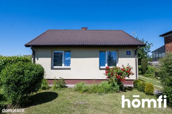 Urokliwy niewielki dom na przedmieściach — zdjęcie 2