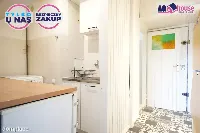 Kawalerka blisko SKM i UG w niskiej zabudowie — zdjęcie 5