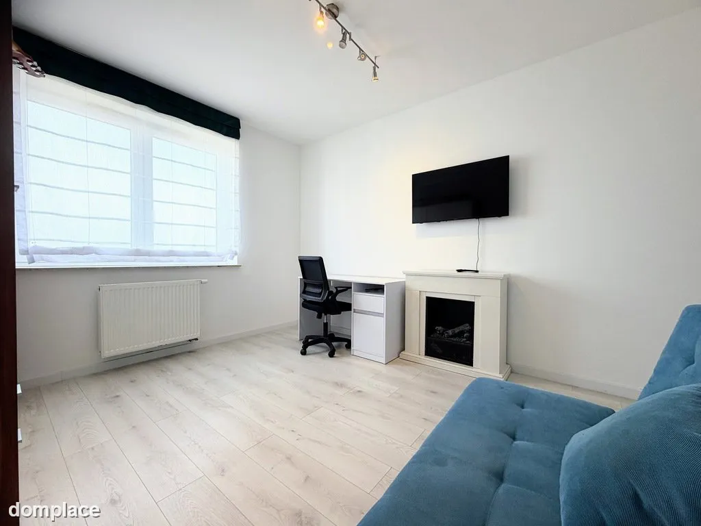 2 pokoje oddzielna kuchnia, balkon, kom. lok. — zdjęcie 4