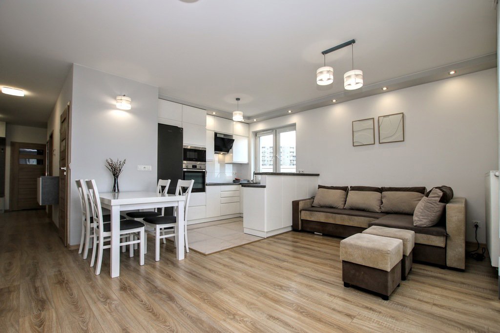 świetna lokalizacja - SkyRes, miejsce post.